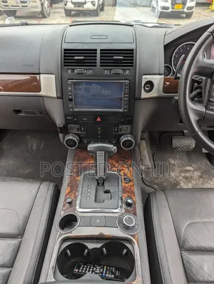 Volkswagen Touareg 2013 Silver