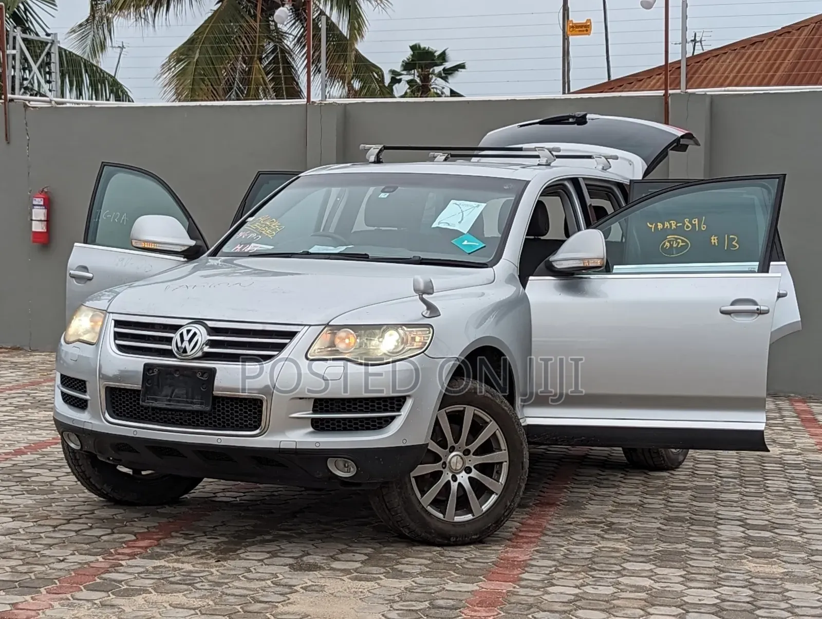 Volkswagen Touareg 2013 Silver
