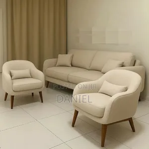 Sofa Set Ya 2:1:1 Rangi Ya Off White