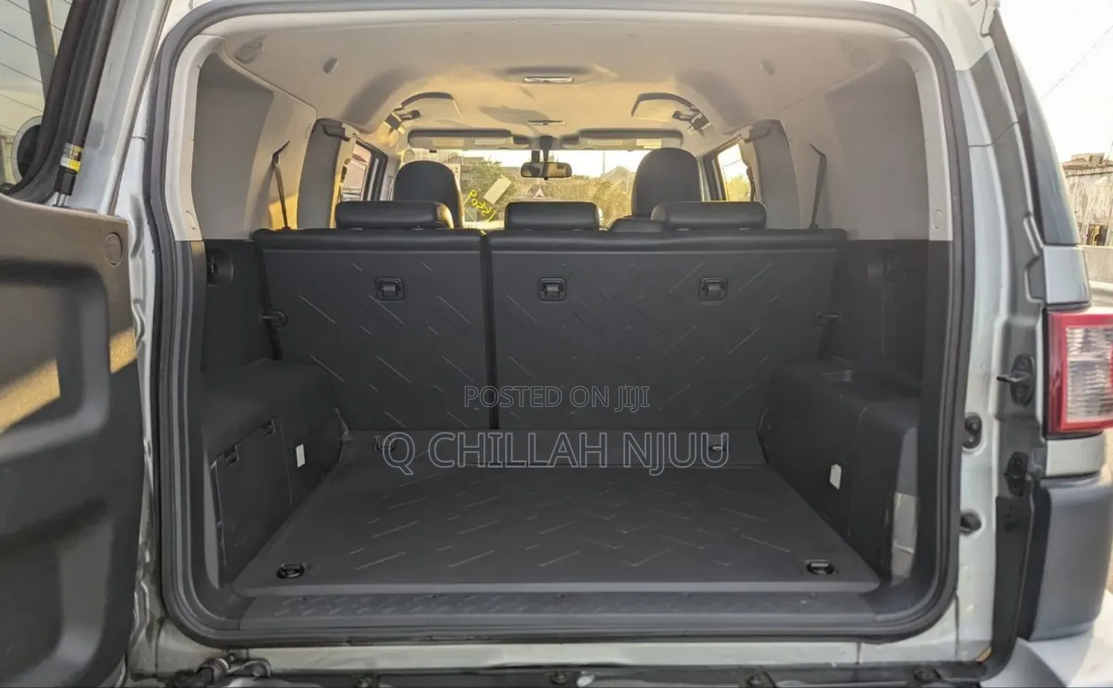 Toyota FJ Cruiser 2011 Gray