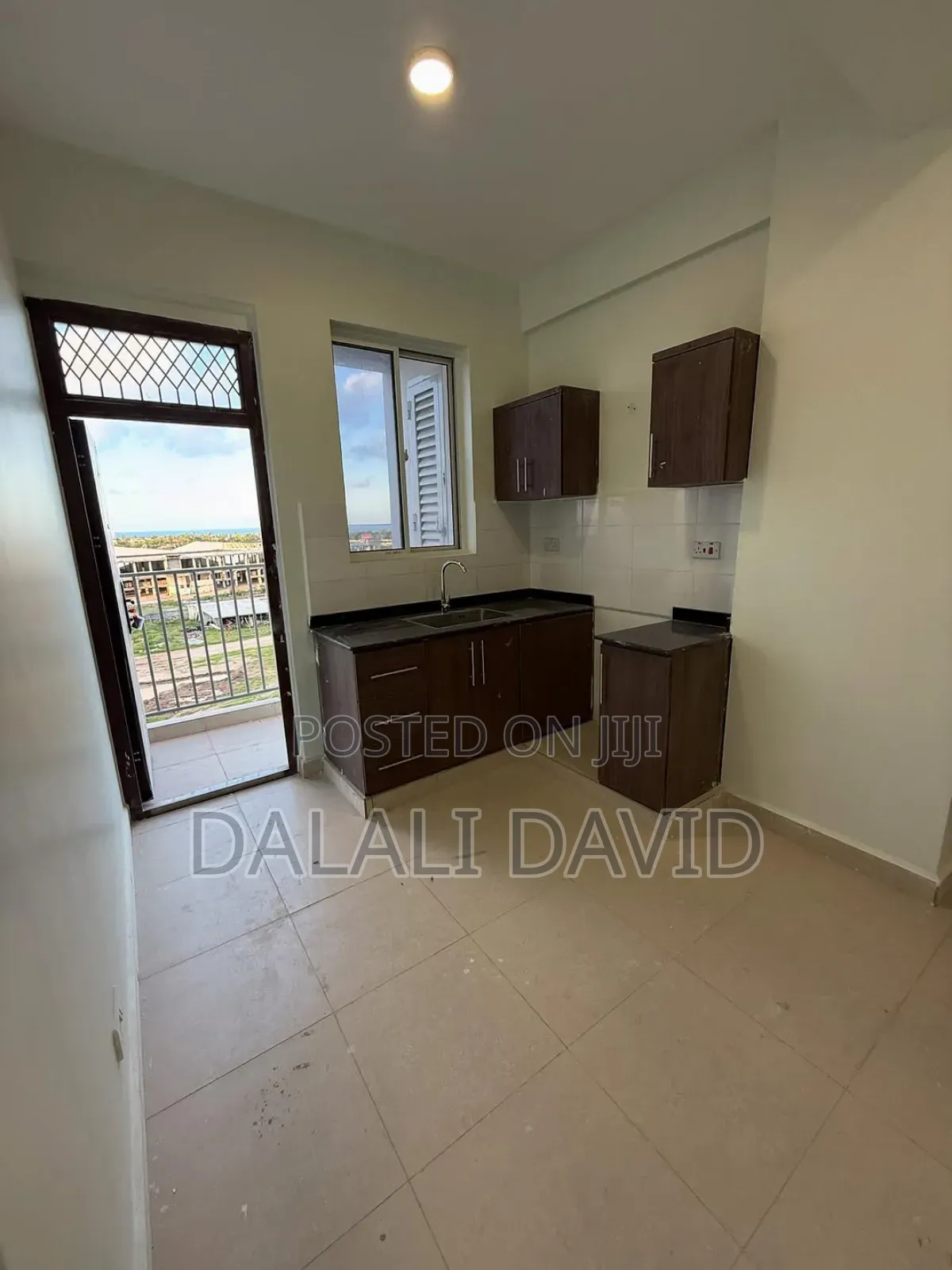3bdrm Apartment in Kawe Beach for rent