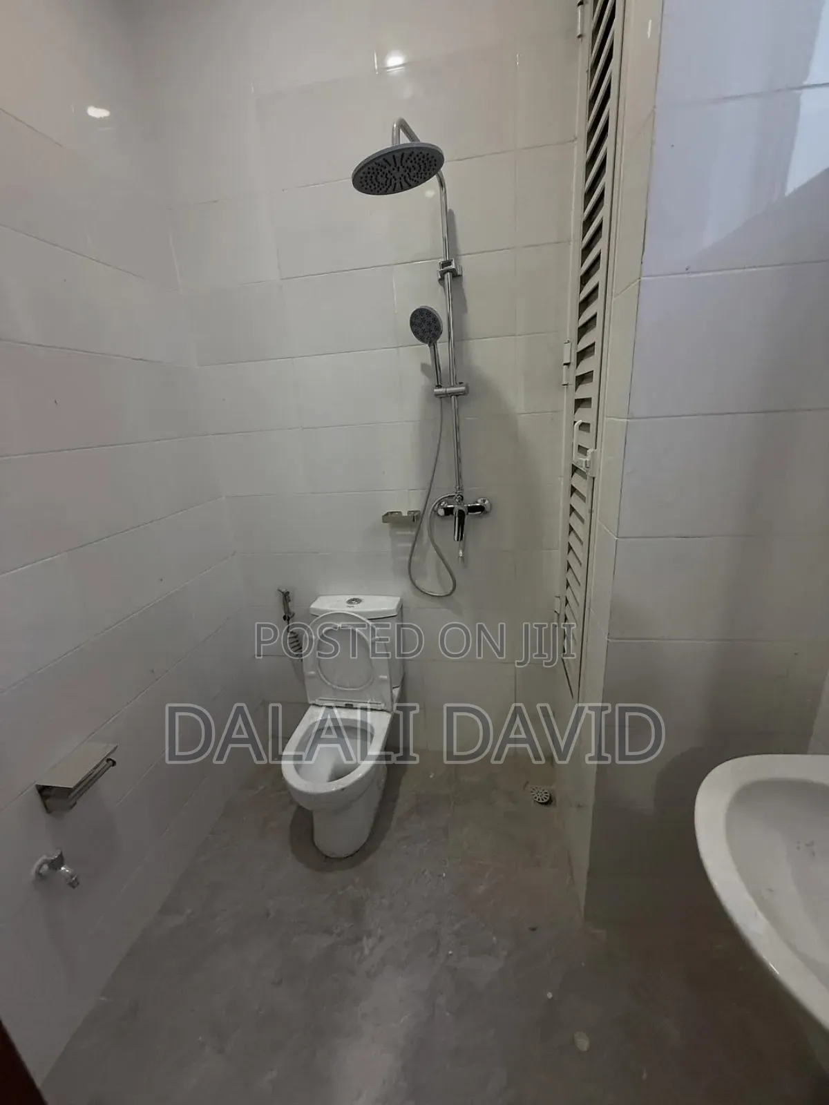 3bdrm Apartment in Kawe Beach for rent