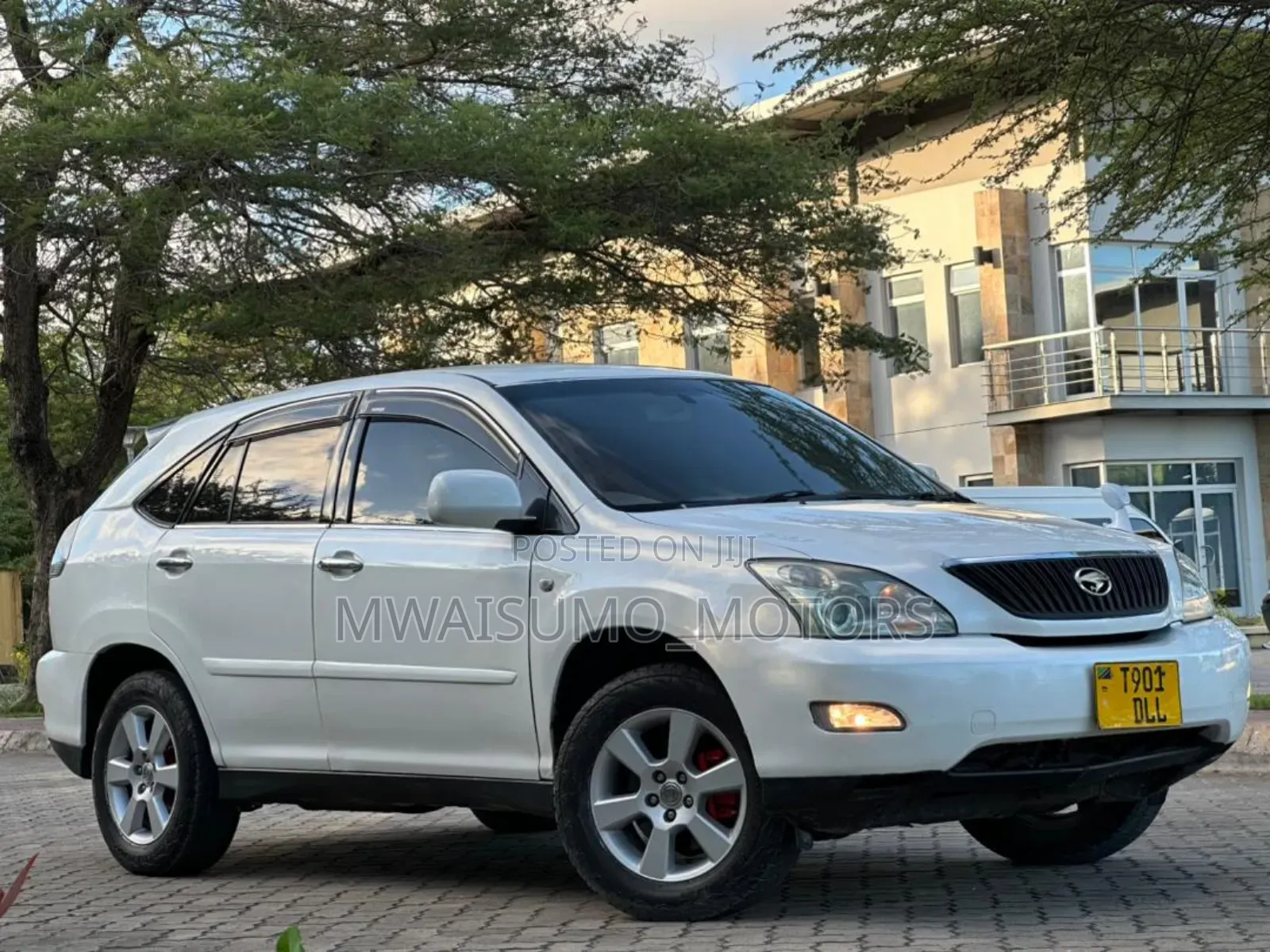 Toyota Harrier 2006 White