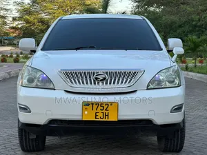 Toyota Harrier 2006 Off white