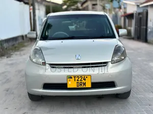 Toyota Passo 2005 Silver