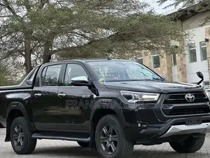 Toyota Hilux 2020 Black