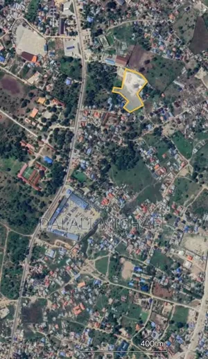 Yard Inauzwa Kigamboni Kibada