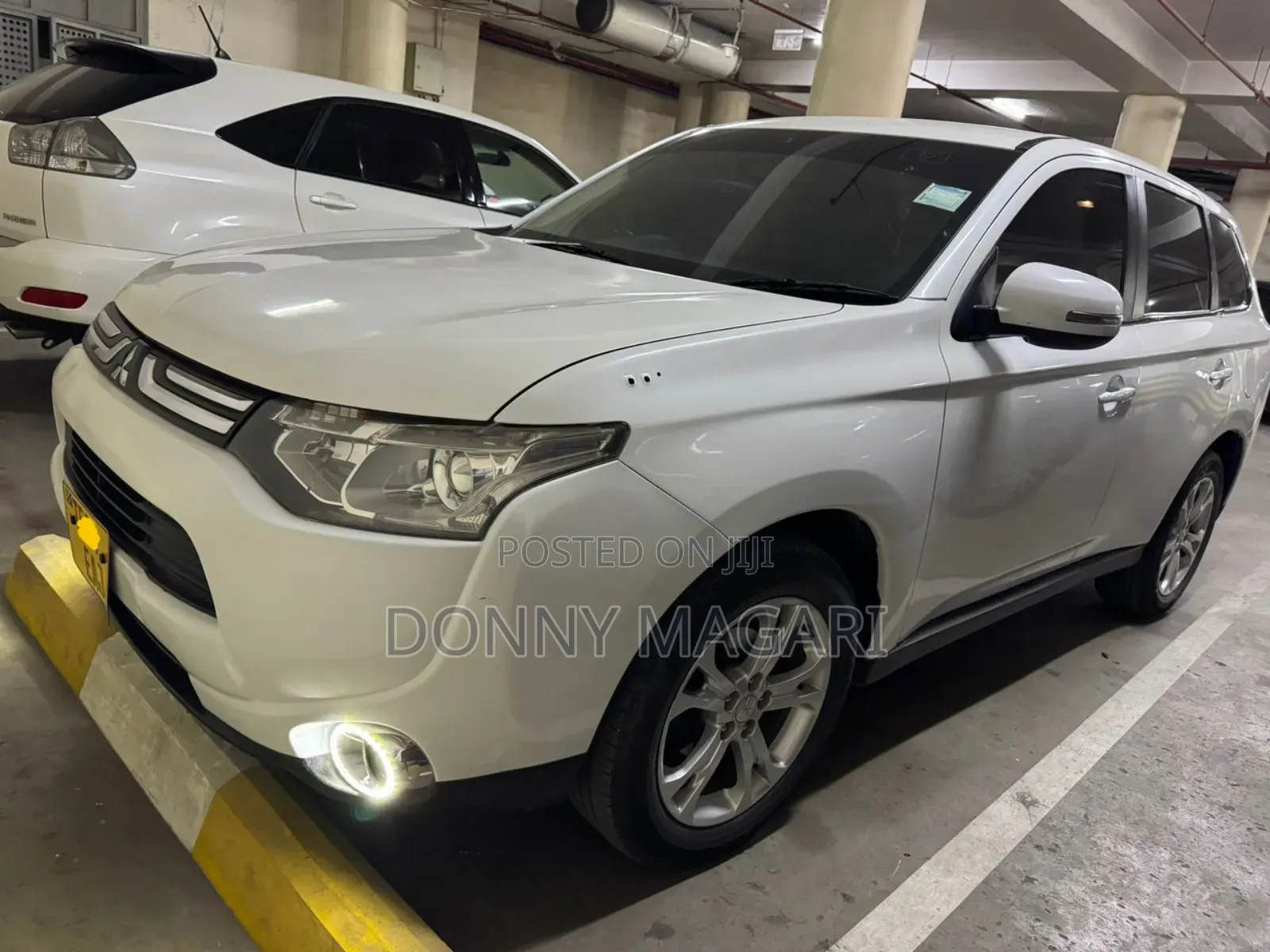 Mitsubishi Outlander 2012 White
