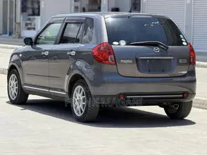 Mazda Verisa 2008 Gray