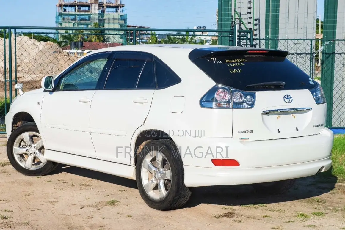 Toyota Harrier 2006 White
