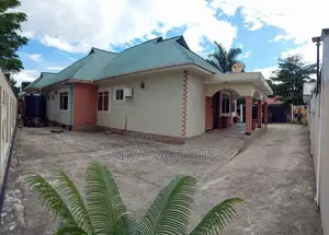 5bdrm House in Kinyerezi for sale