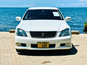 Toyota Crown 2007 Pearl