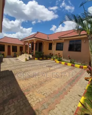 4bdrm House in Tegeta Wazo, Kinondoni for sale