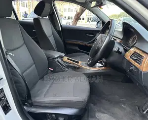BMW 3 Series 320i RWD 2008 White