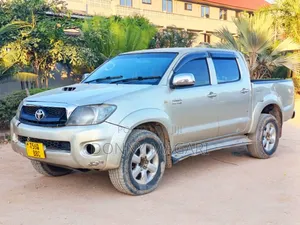 Toyota Hilux 2009 Gold