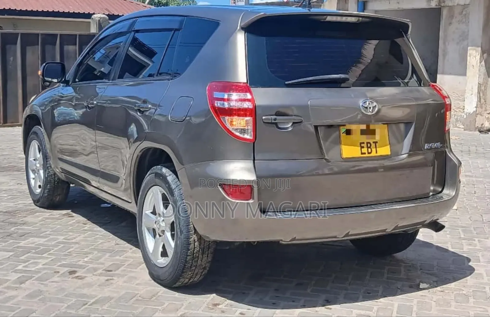 Toyota RAV4 2011 Gray