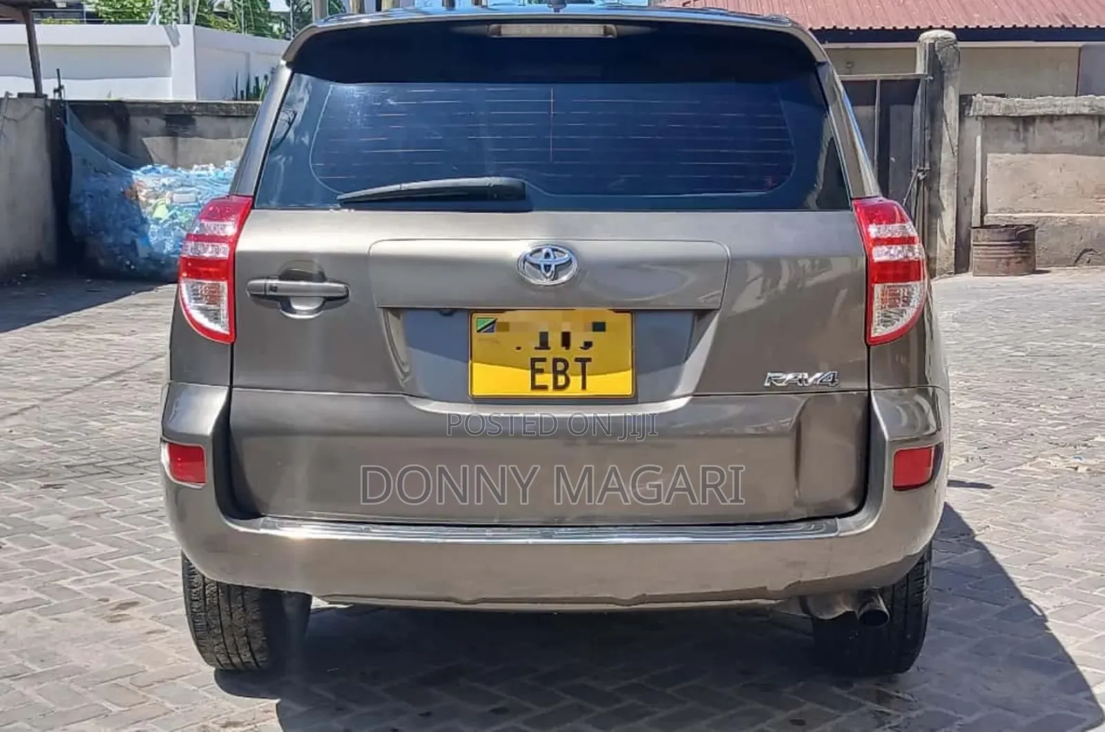 Toyota RAV4 2011 Gray