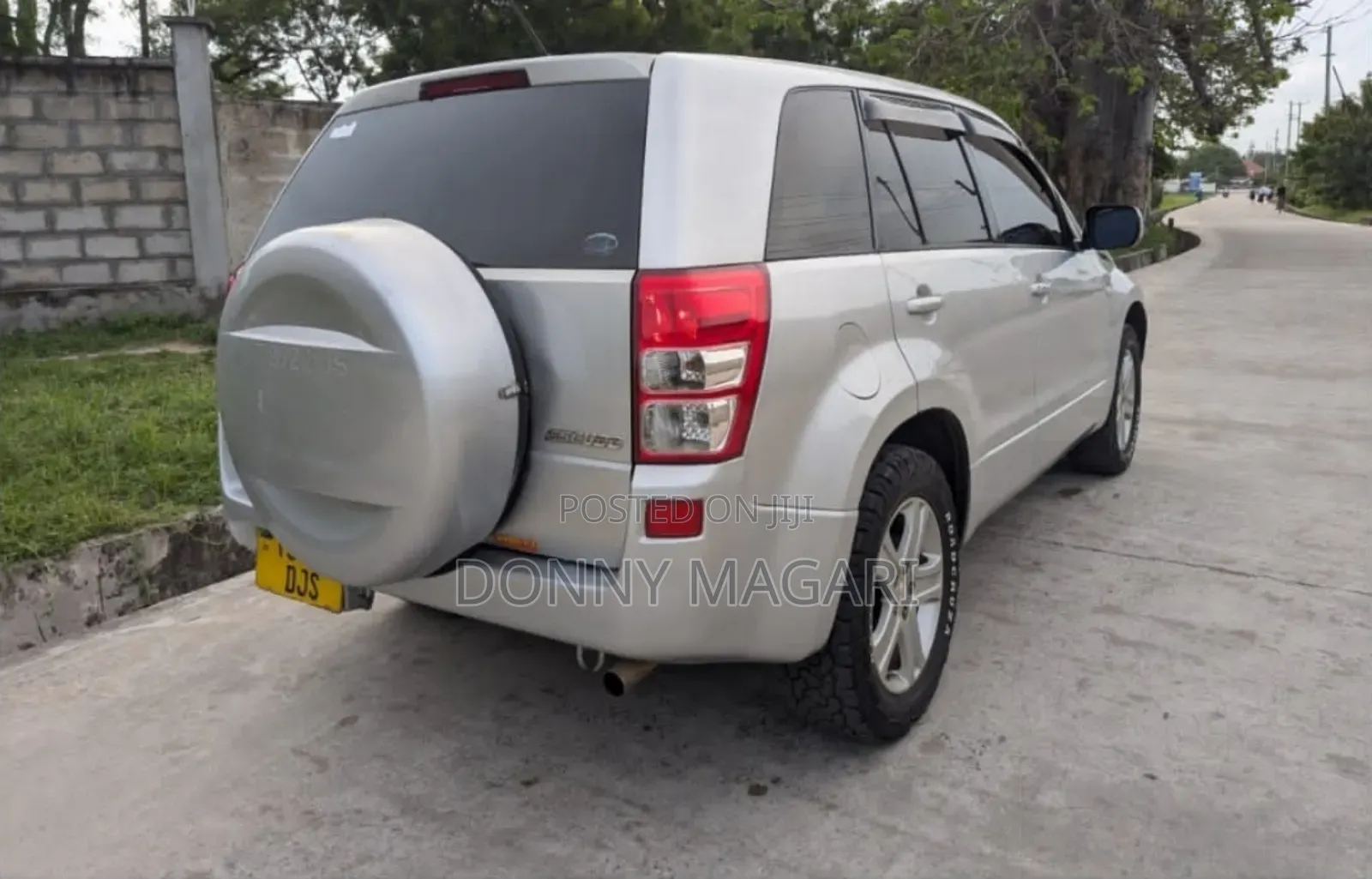 Suzuki Escudo 2005 Silver