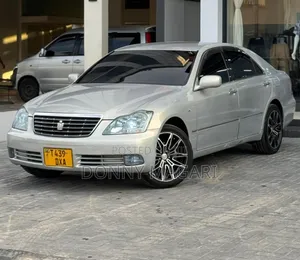 Toyota Crown 2004 Silver