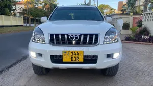 Toyota Land Cruiser Prado 2007 White