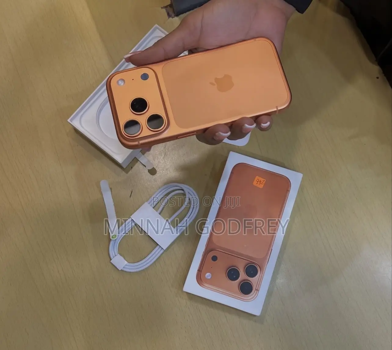 New Apple iPhone 17 Pro Max 256 GB Orange