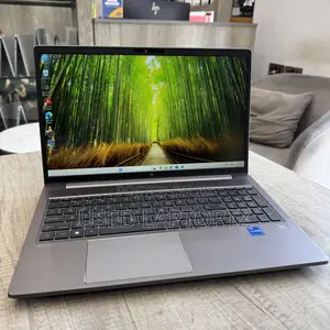 Laptop HP ZBook Power G9 I7 16GB Intel Core I7 SSD 1T