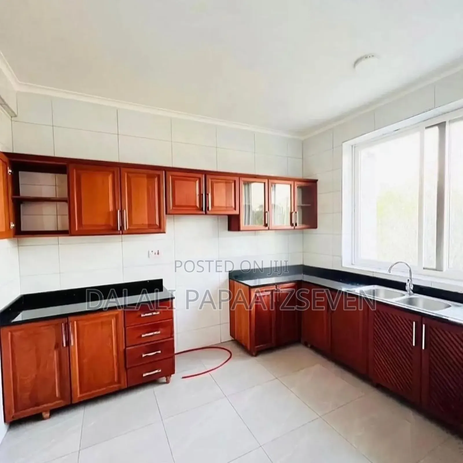 3bdrm Apartment in Dalalipapaatzseven, Mbezi Beach for rent
