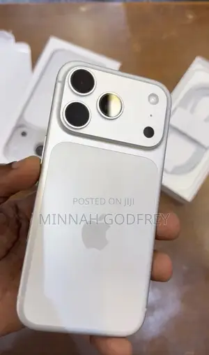 New Apple iPhone 17 Pro Max 256 GB Silver