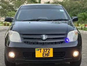 Toyota IST 2005 Black