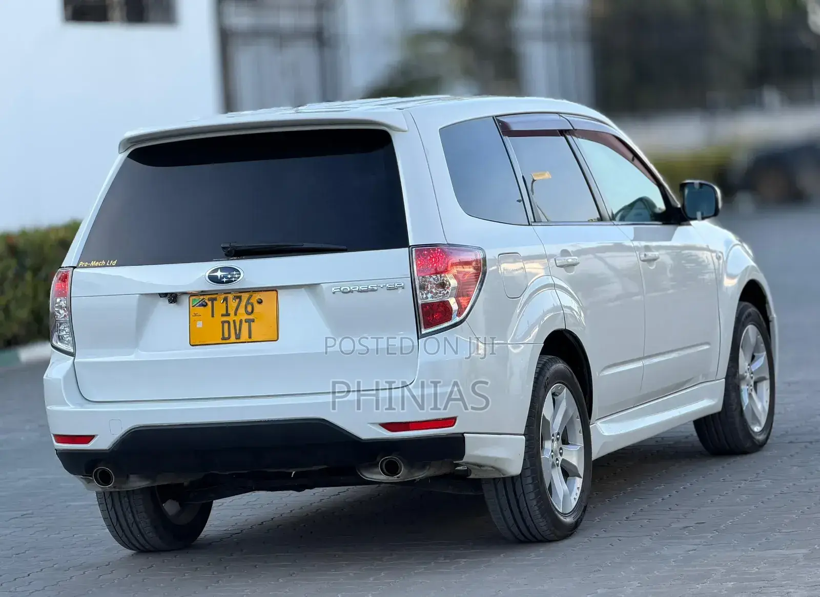 Subaru Forester 2009 White