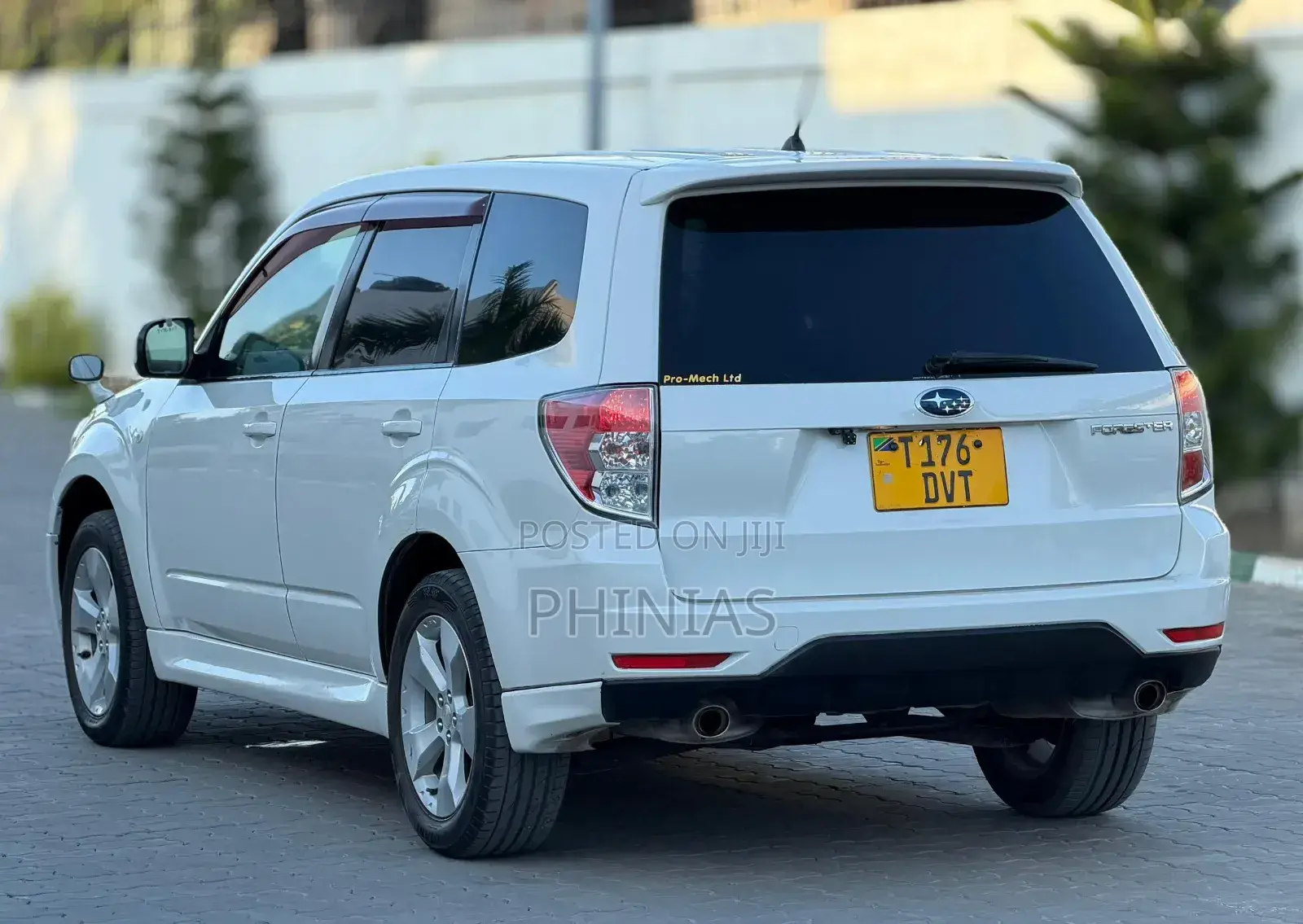 Subaru Forester 2009 White