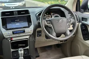 Toyota Land Cruiser Prado 2.7 2023 White