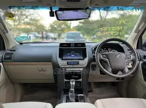 Toyota Land Cruiser Prado 2.7 2023 White