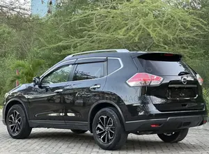 Nissan X-Trail 2015 Black