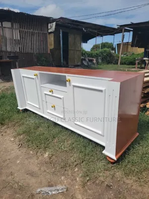 Tv Showcase Rangi Juu Full Mkongo Na Chini Full White