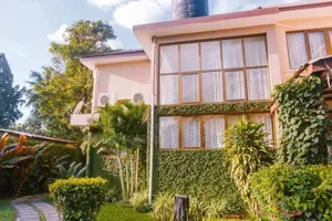 15bdrm House in Regent Estate, Kinondoni for sale