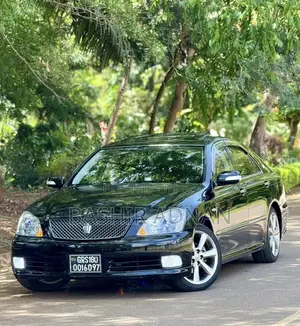 Toyota Crown 2004 Matt Black