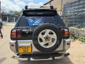 Toyota RAV4 1999 Blue