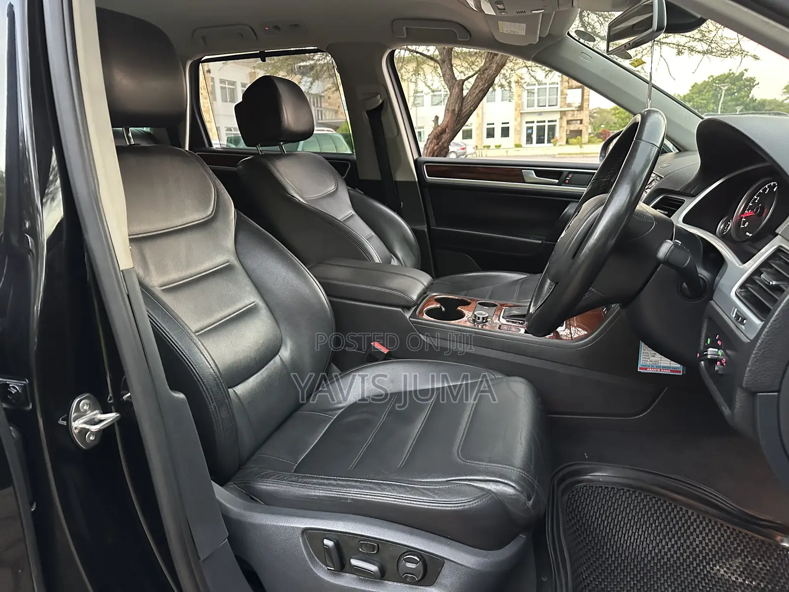 Volkswagen Touareg 2013 Black