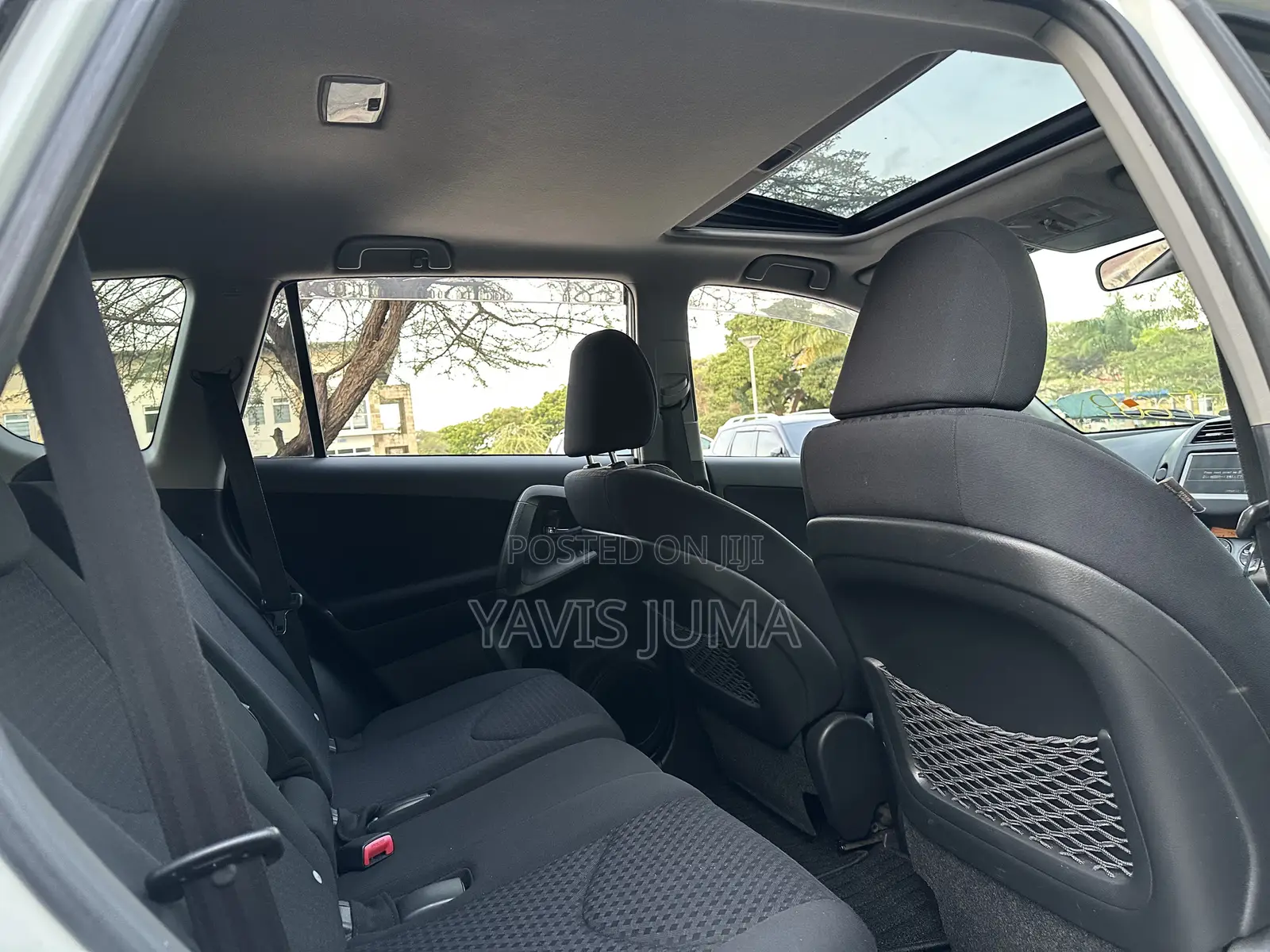 Toyota Vanguard 2009 White