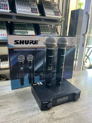 Shure Ut-958 Professional Dual Wireless Microphone System