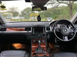 Volkswagen Touareg 2013 Black