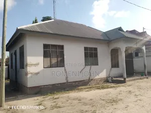 6bdrm House in Tanzania Daresalaam, Ilala for sale