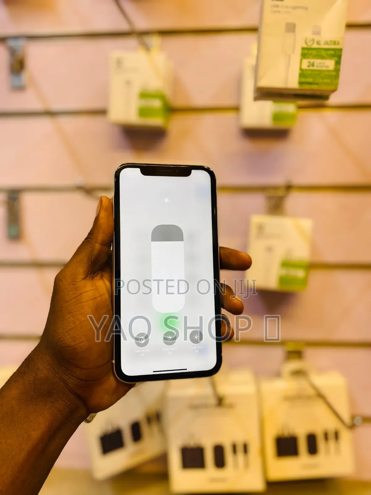 Apple iPhone 11 64 GB White