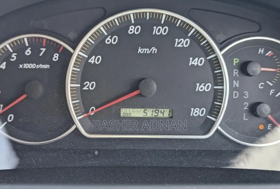Toyota Alphard 2.4 Petrol FWD 2003 Gold