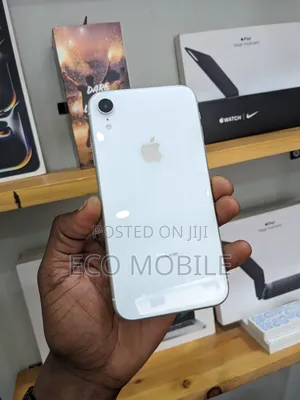 Apple XR 128 GB White