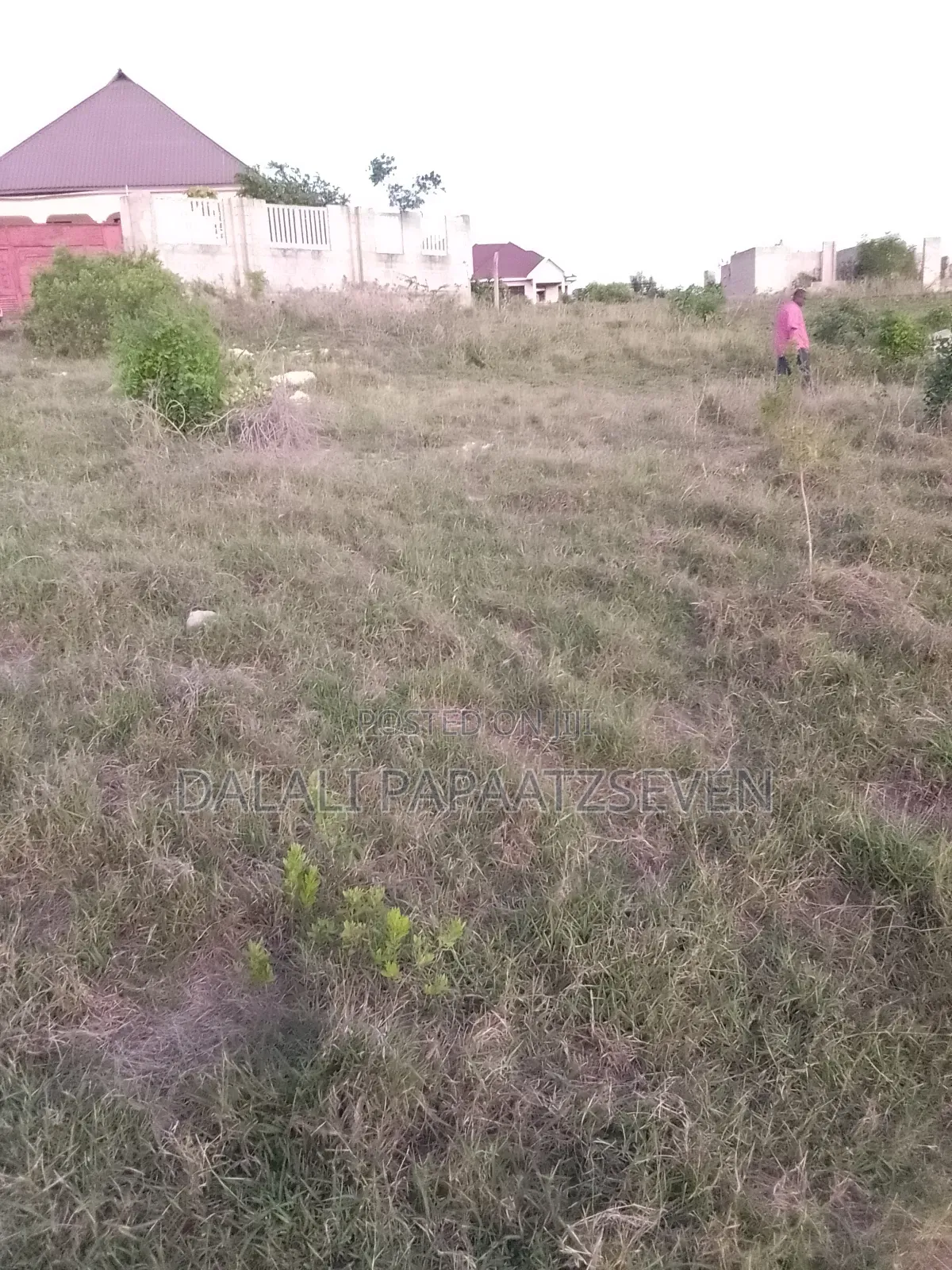 Kiwanja Chenye Ukubwa Wa SQMT 447 Kinauzwa Kipo Bunju a Na Kina Hati