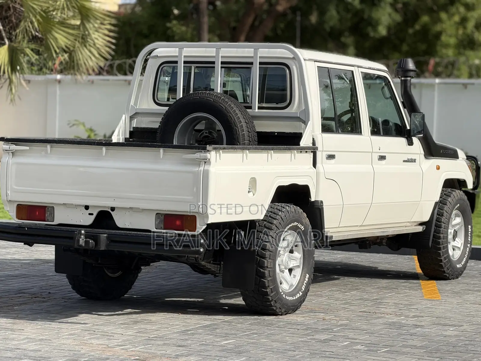 Toyota Land Cruiser 2017 White