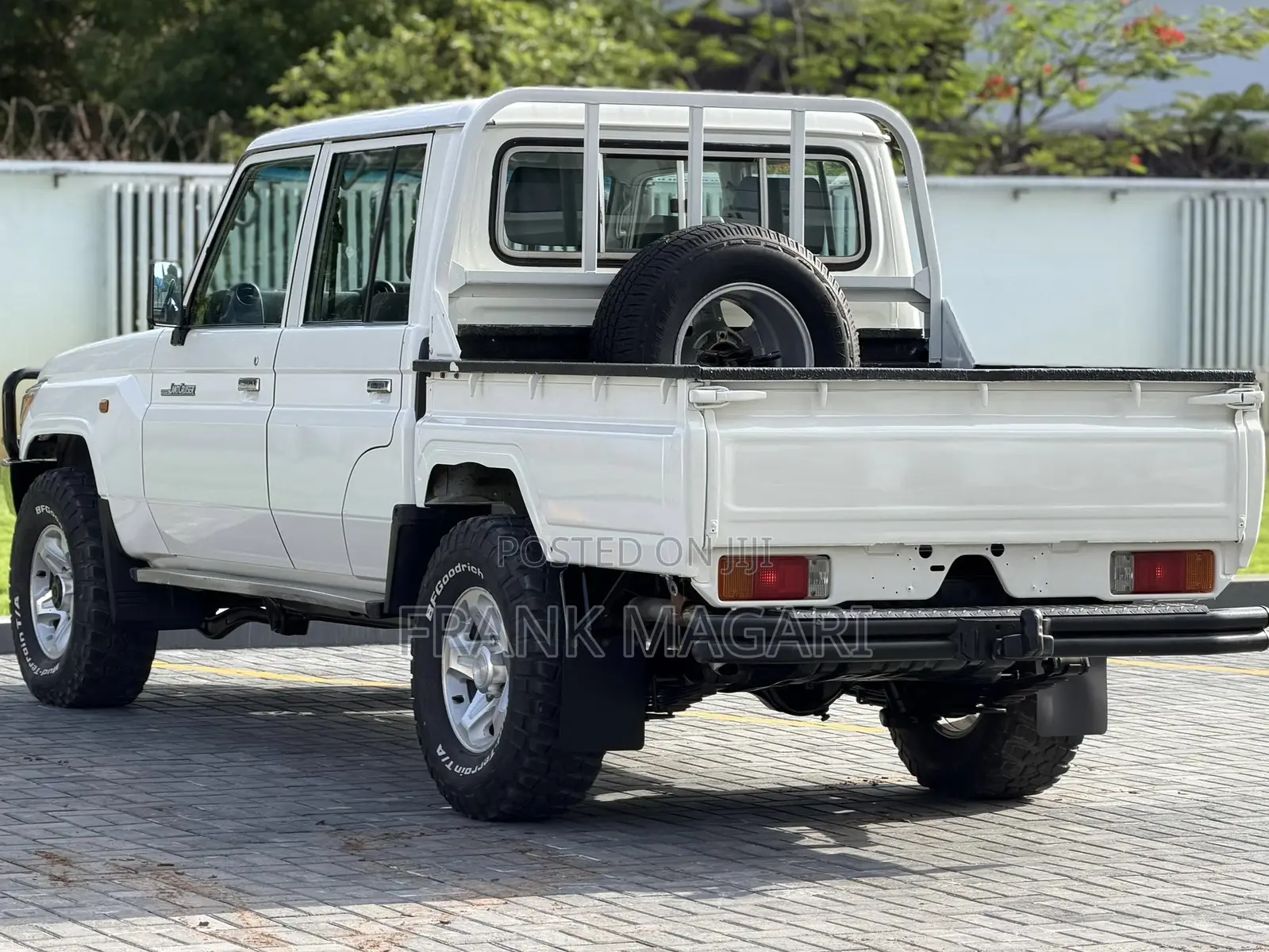 Toyota Land Cruiser 2017 White
