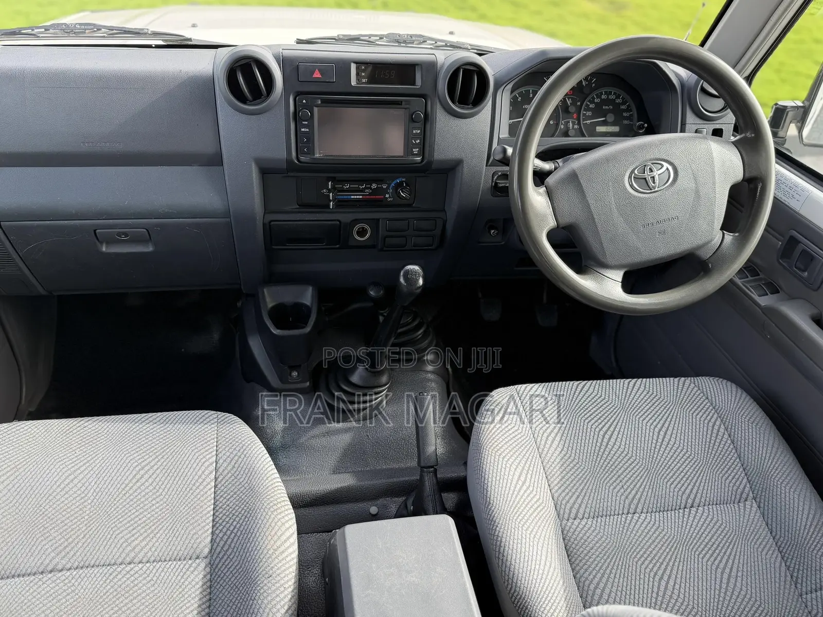 Toyota Land Cruiser 2017 White